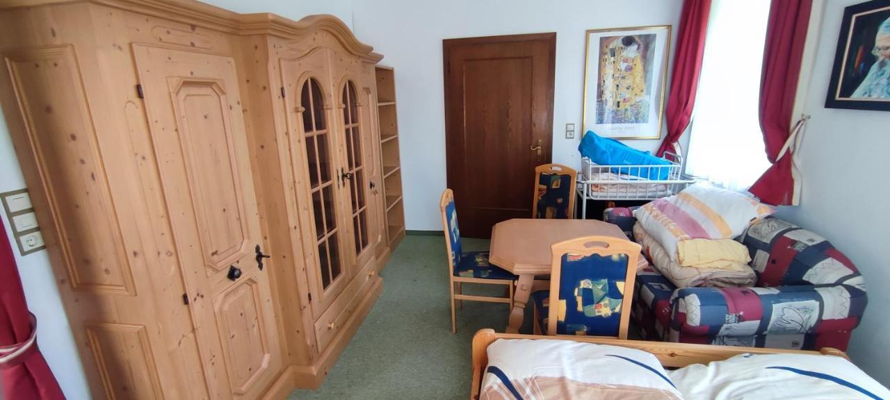 Gaestehaus Moorbad Gmoes Konuk evi Laakirchen Dış mekan fotoğraf