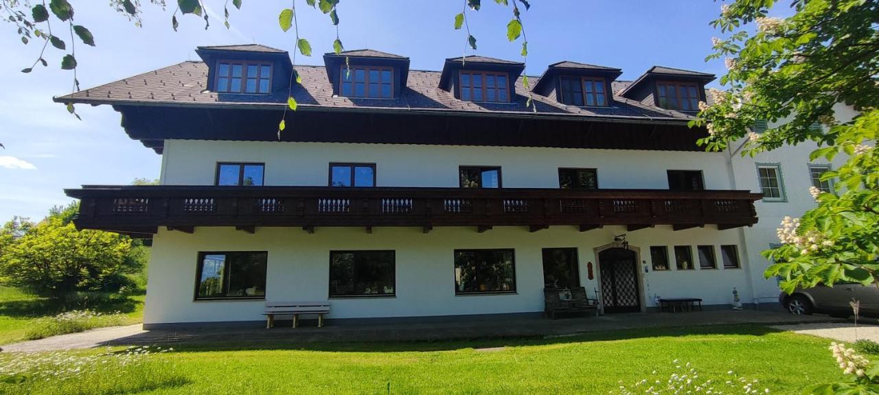 Gaestehaus Moorbad Gmoes Konuk evi Laakirchen Dış mekan fotoğraf