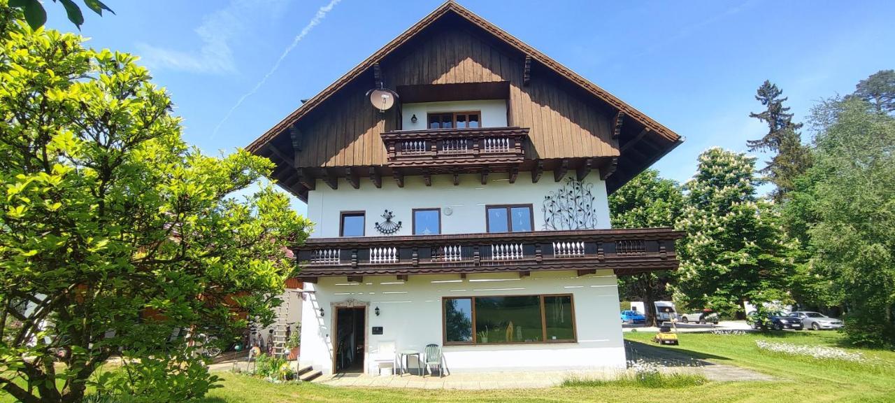 Gaestehaus Moorbad Gmoes Konuk evi Laakirchen Dış mekan fotoğraf